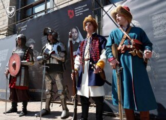 Еволюція українського піхотинця від Русі до сучасності — у Києві до Дня піхоти відбувся флешмоб
