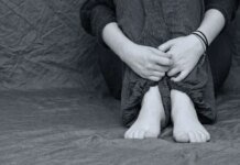 Депутати пропонують карати за булінг у школах впродовж року — деталі законопроєкту №14127