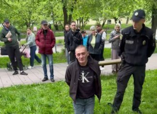 У Львові чоловік з ножем, побачивши працівників ТЦК, взяв у заручники 13-річну дівчинку