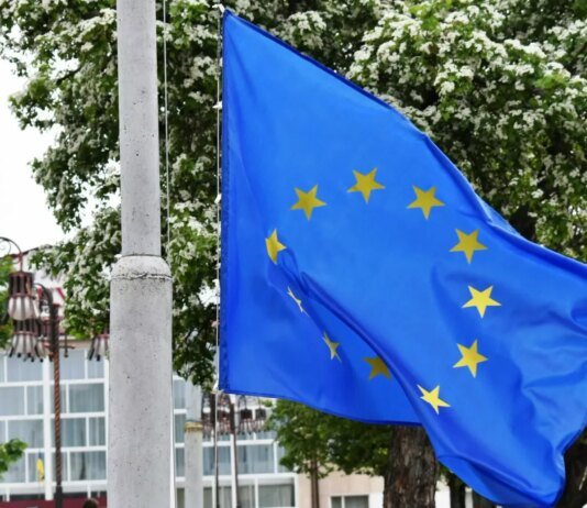 У ЄС понад 4,3 мільйона українців перебувають під тимчасовим захистом