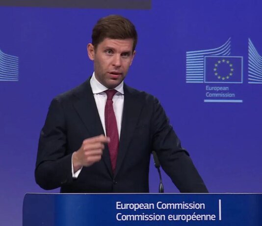 Єврокомісія очікує виділити Україні перші 9 млрд євро до кінця червня