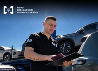 В Україну намагалися завезти контрабандою партію електрокарів