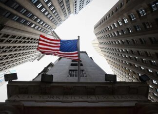 У декларації Трампа виявили тисячі угод із цінними паперами американських компаній