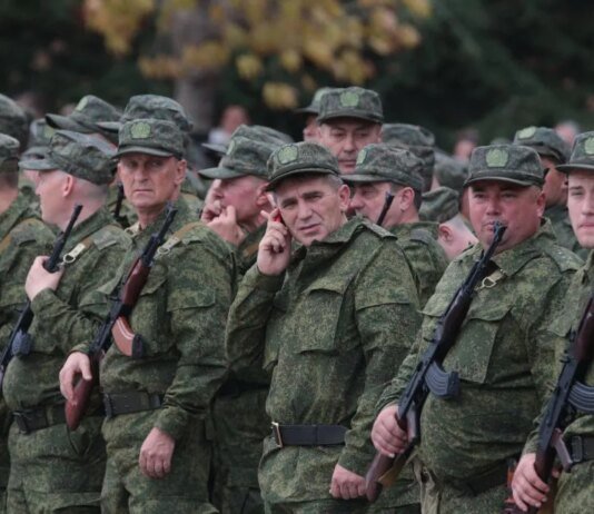 У Китаї таємно навчали російських військових, і деякі потім поїхали на війну в Україні — Reuters