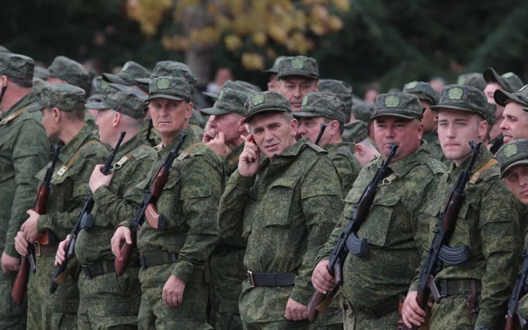 У Китаї таємно навчали російських військових, і деякі потім поїхали на війну в Україні — Reuters