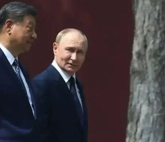 Сі Цзіньпін та путін обговорили війну в Україні під час зустрічі у Пекіні
