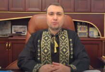 Буданов показав себе у вишиванці і згадав про однострій
