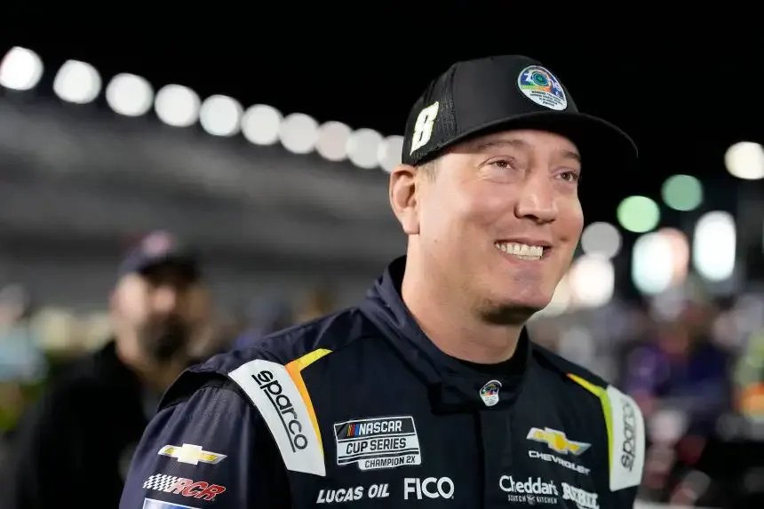 Дворазовий чемпіон NASCAR Кайл Буш помер у 41 рік після важкої пневмонії та сепсису
