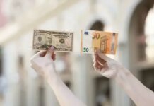 Гривня відіграла падіння за день — курс валют на 29 травня