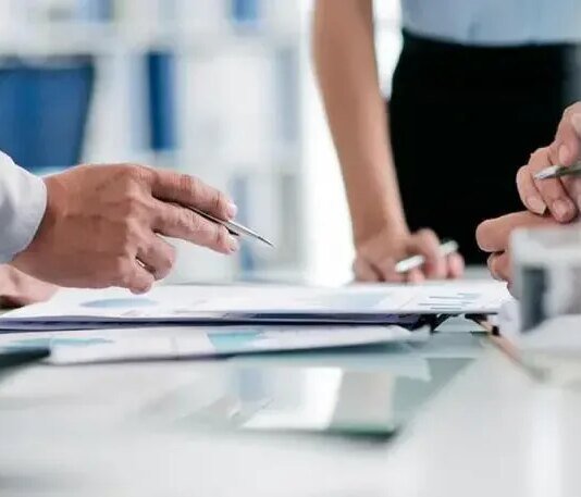 В Україні пропонують запровадити "перерву в роботі" для психологічного розвантаження працівників