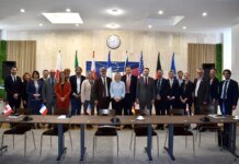 Посли G7 залишаються працювати в Києві попри погрози рф
