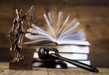 Вища рада правосуддя відсторонила трьох суддів Верховного Суду у справі про корупцію