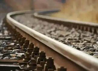 росія атакувала залізничну інфраструктуру у Запоріжжі — загинув машиніст, двоє працівників поранені
