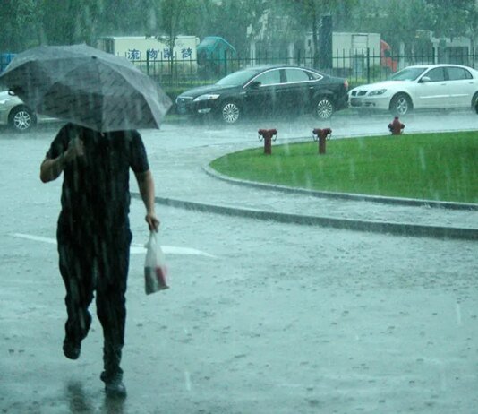 Дощі, грози та туман: де очікувати потепління в останній день весни