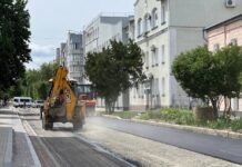 Старі труби замінюють на сучасні: у Чернігові оновлюють тепломережі
