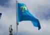 У центрі Чернігова підняли кримськотатарський прапор на знак пам’яті та солідарності