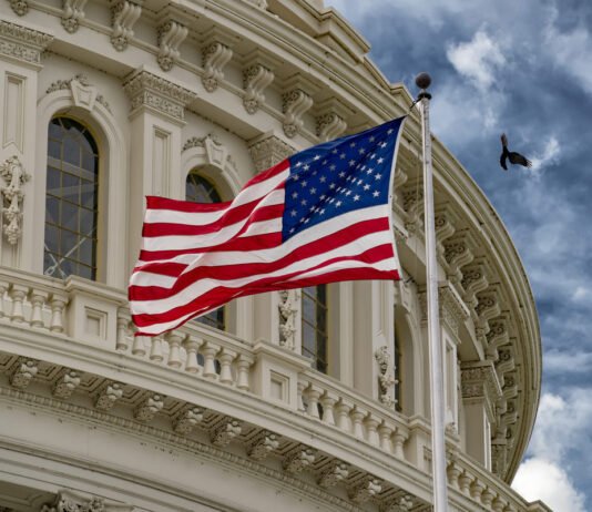 Госдолг США превысил ВВП впервые со времен Второй мировой