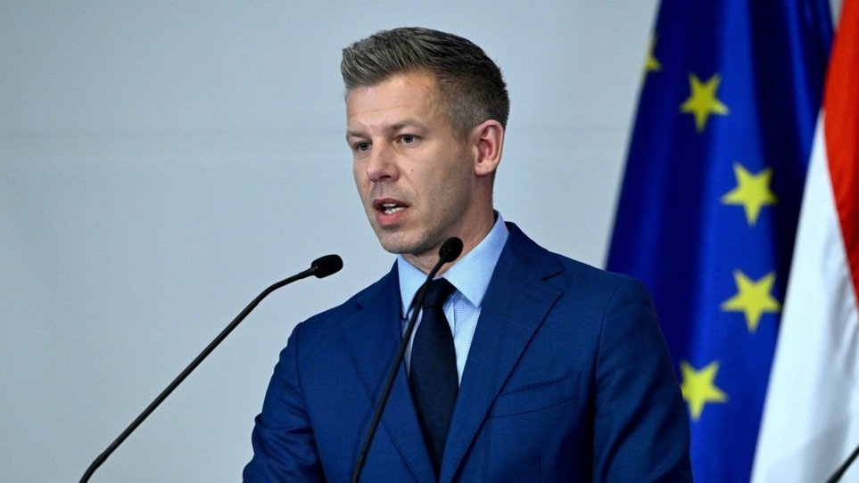Мадьяр: Правительство Орбана перед отставкой хочет полностью опустошить казну
