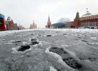 Дефицит бюджета РФ за четыре месяца превысил годовой план в полтора раза: достиг 2,5% ВПП