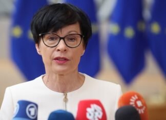 В Еврокомиссии надеются, что Украина получит первый транш кредита ЕС на следующей неделе
