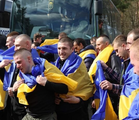 Наймолодшому – 27 років, найстаршому – 54 роки: з російського полону повернули 9 жителів Чернігівщини