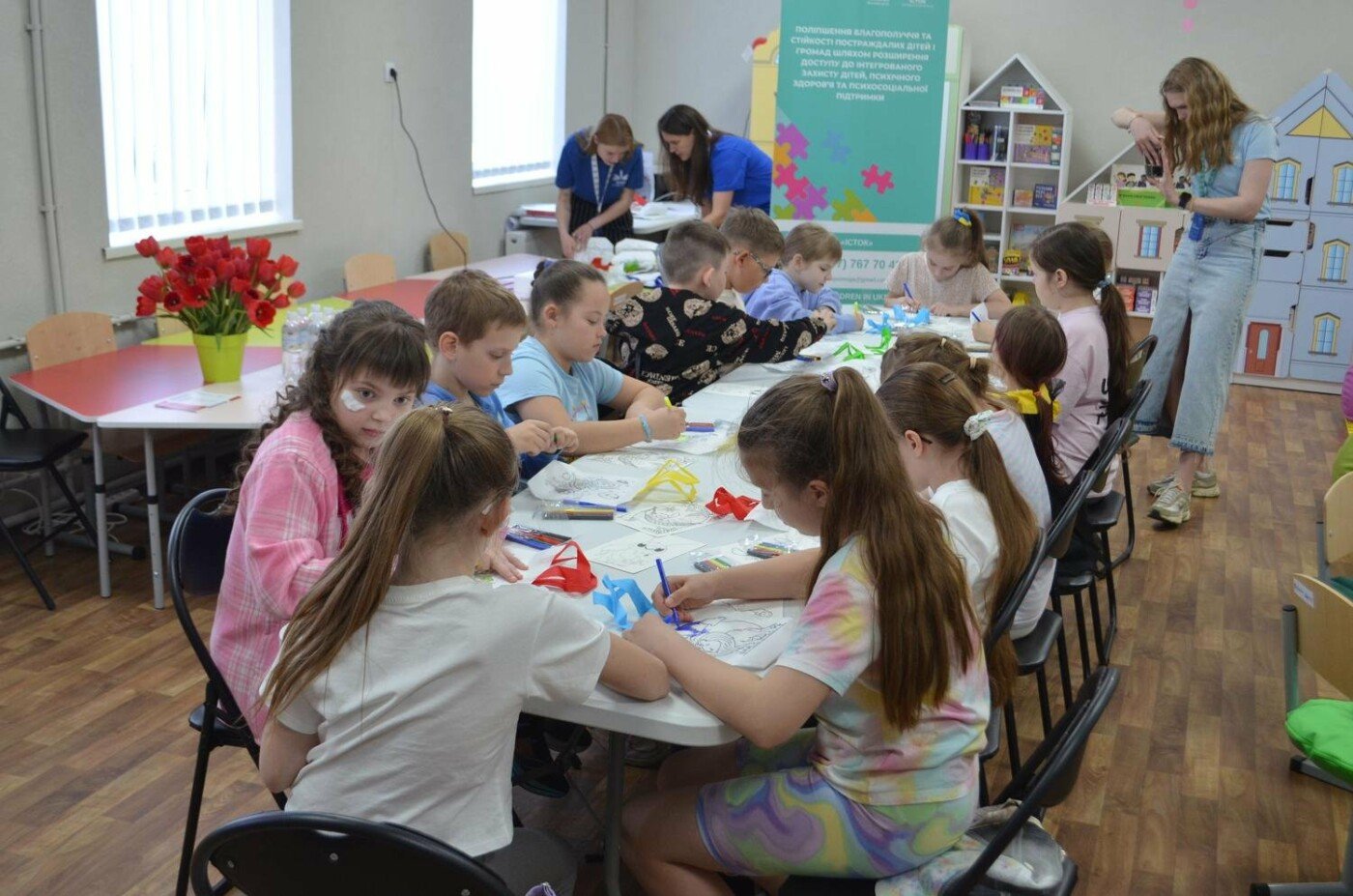 Психологічна підтримка та творчі заняття: у Чернігові відкрили новий простір для дітей