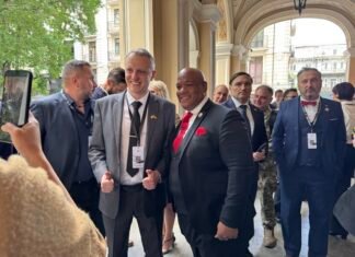 «Три года я выступал против Украины»: духовный советник Трампа приехал в Одессу и рассказал о смене позиции