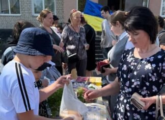 Шашлик, смаколики та лотерея: на ярмарку у селі на Чернігівщині зібрали майже 30 тис грн для ЗСУ