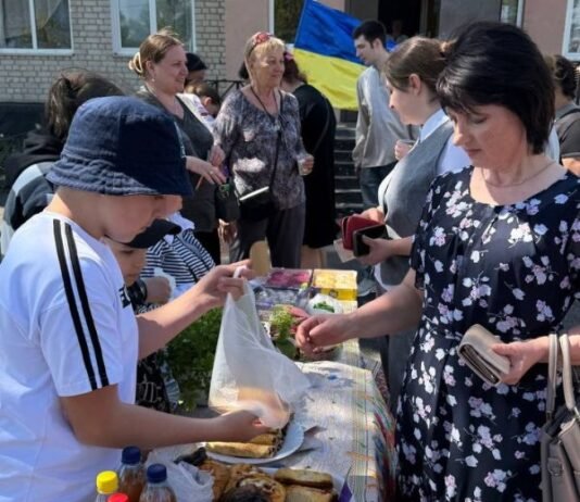 Шашлик, смаколики та лотерея: на ярмарку у селі на Чернігівщині зібрали майже 30 тис грн для ЗСУ