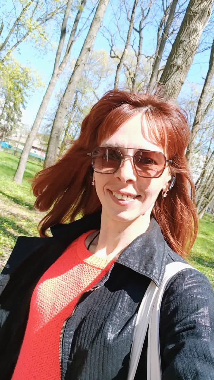 70 могил перед поминальними днями прибрала чернігівка на місцевих кладовищах (Фото)