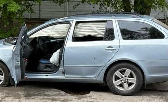 Жінка зазначала поранень: FPV-дрон атакував автомобіль у центрі Семенівки на Чернігівщині