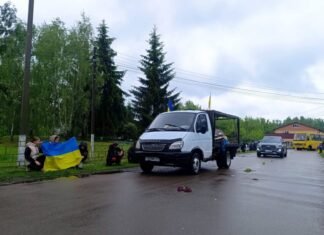 На Чернігівщині провели в останню дорогу захисника