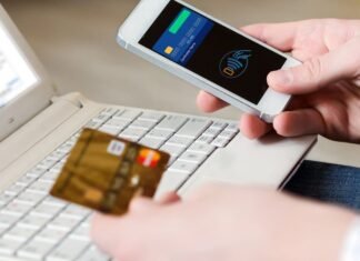 Хотів отримати допомогу, натомість втратив гроші: у Чернігові ошукали 78-річного чоловіка