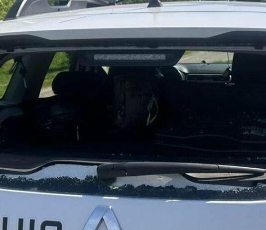 Постраждало троє патрульних: ворог атакував автомобіль поліції та магазин на Чернігівщині