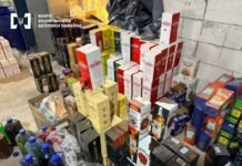 На Чернігівщині працював цех «елітного» алкоголю: вилучено товару та сировини на майже 5 млн грн