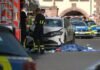 В центре Лейпцига мужчина въехал в толпу на своем авто: двое пешеходов погибли