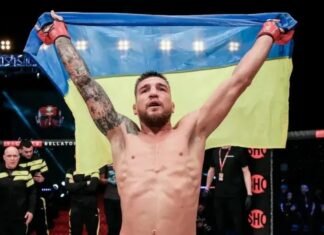 «Задушил» во втором раунде: украинец Ярослав Амосов одержал вторую победу в UFC (видео)