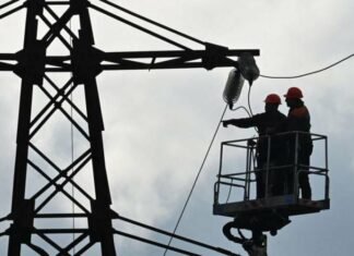 У Новгород-Сіверському районі пошкоджено енергооб‘єкт: без світла – понад 14 тисяч абонентів