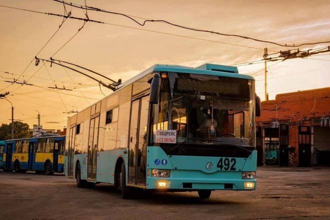 У Чернігові змінено рух транспорту через аварію на підстанціях