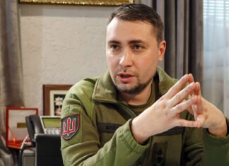 Носит пистолет в кобуре: Буданов рассказал, что его пытаются убить даже во время переговоров