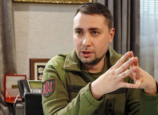 Носит пистолет в кобуре: Буданов рассказал, что его пытаются убить даже во время переговоров
