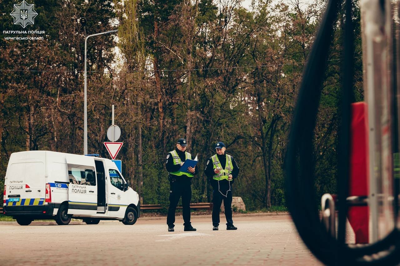 На Чернігівщині перевірили дороги після зими: зафіксували десятки порушень