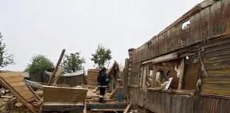 Росіяни вдарили «геранню» по селу на Чернігівщині: поранені жінка і дитина