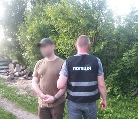 У військового-дезертира з Чернігова вилучили масштабний схрон зброї та понад 6000 набоїв