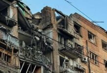 Є руйнування в кожному районі Києва: ворог атакував столицю ракетами та БпЛА