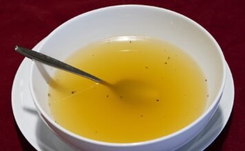 Чашка в день — и врач не нужен: 200 лет тому этот продукт спасал от всех недугов