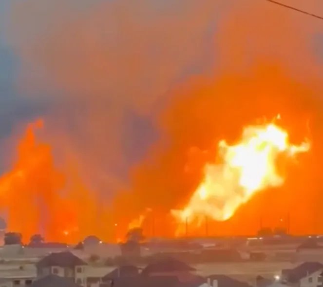 У Дагестані стався потужний вибух на магістральному газопроводі, у небо піднявся вогняний стовп
