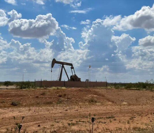 Ціни на нафту впали до найнижчого рівня за сім тижнів після припинення атак між Іраном та Ізраїлем
