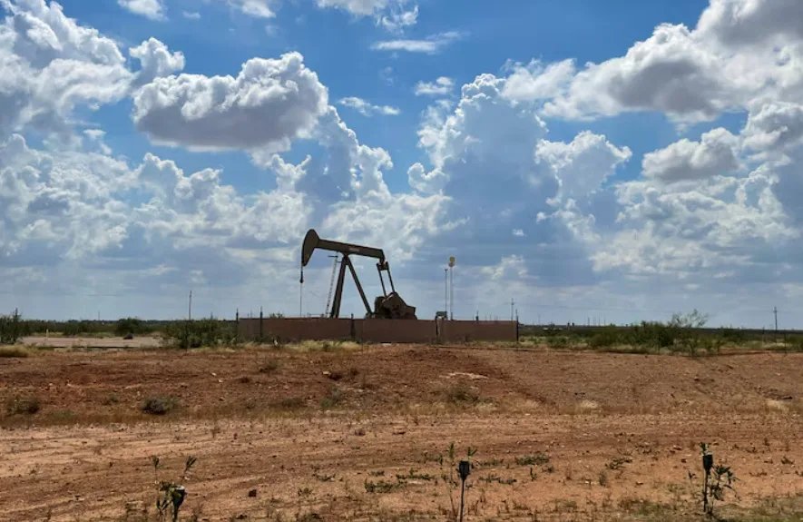 Ціни на нафту впали до найнижчого рівня за сім тижнів після припинення атак між Іраном та Ізраїлем