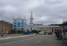 У мережі діляться кадрами без колеса огляду на Подолі у Києві